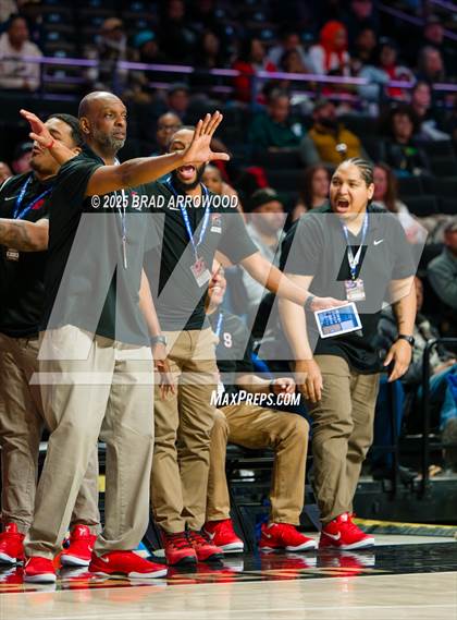 Thumbnail 2 in Southern School of Energy and Sustainability vs Swansboro (NCHSAA 3A Regional Final) photogallery.