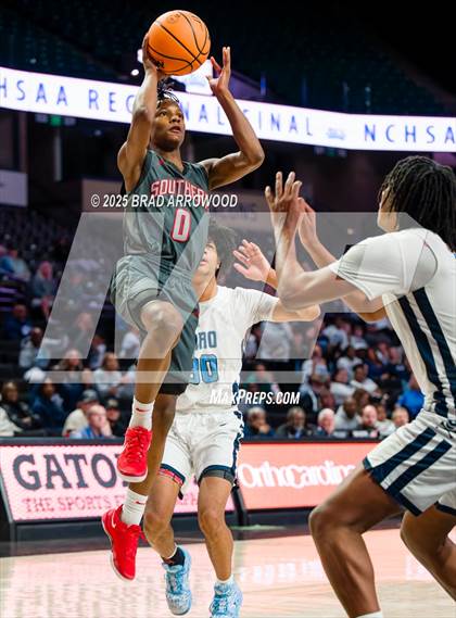 Thumbnail 3 in Southern School of Energy and Sustainability vs Swansboro (NCHSAA 3A Regional Final) photogallery.