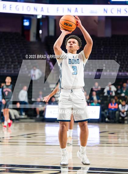 Thumbnail 3 in Southern School of Energy and Sustainability vs Swansboro (NCHSAA 3A Regional Final) photogallery.