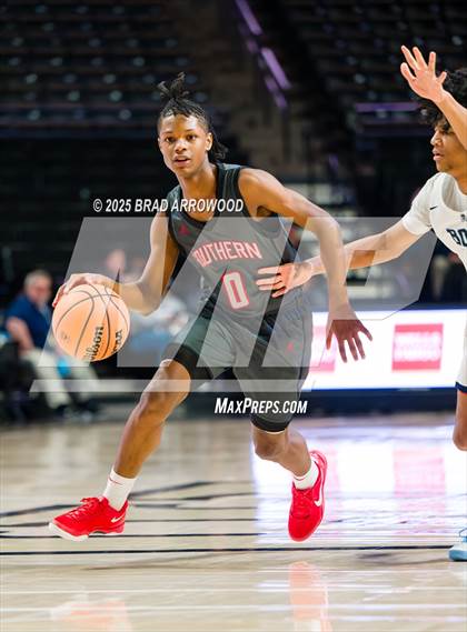 Thumbnail 3 in Southern School of Energy and Sustainability vs Swansboro (NCHSAA 3A Regional Final) photogallery.