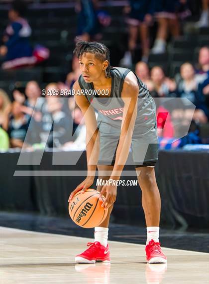 Thumbnail 3 in Southern School of Energy and Sustainability vs Swansboro (NCHSAA 3A Regional Final) photogallery.