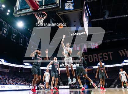 Thumbnail 1 in Southern School of Energy and Sustainability vs Swansboro (NCHSAA 3A Regional Final) photogallery.