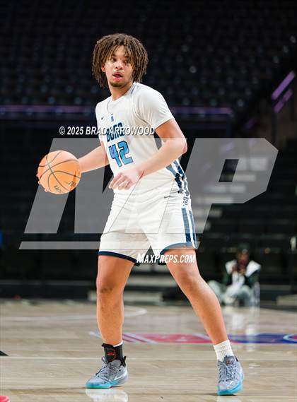 Thumbnail 3 in Southern School of Energy and Sustainability vs Swansboro (NCHSAA 3A Regional Final) photogallery.