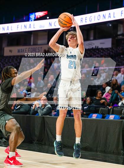 Thumbnail 2 in Southern School of Energy and Sustainability vs Swansboro (NCHSAA 3A Regional Final) photogallery.