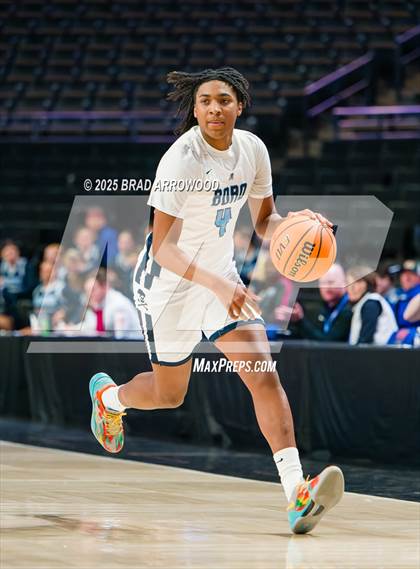Thumbnail 3 in Southern School of Energy and Sustainability vs Swansboro (NCHSAA 3A Regional Final) photogallery.