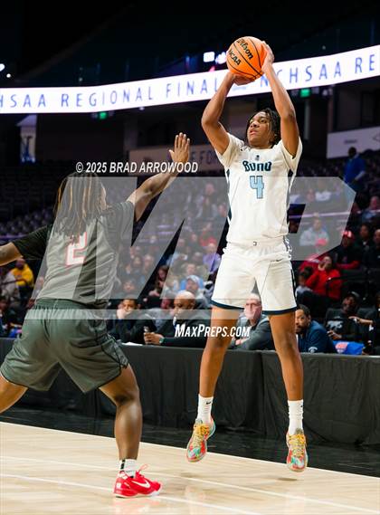 Thumbnail 1 in Southern School of Energy and Sustainability vs Swansboro (NCHSAA 3A Regional Final) photogallery.