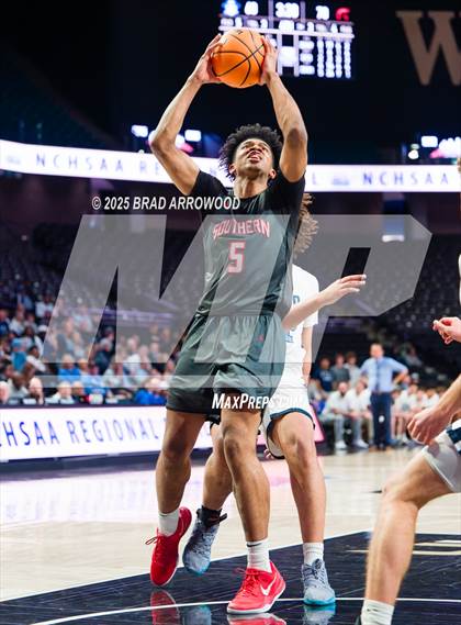 Thumbnail 2 in Southern School of Energy and Sustainability vs Swansboro (NCHSAA 3A Regional Final) photogallery.