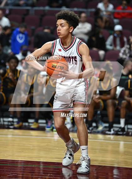 Thumbnail 3 in Oak Cliff Faith Family Academy vs. Liberty (Tarkanian Classic) photogallery.