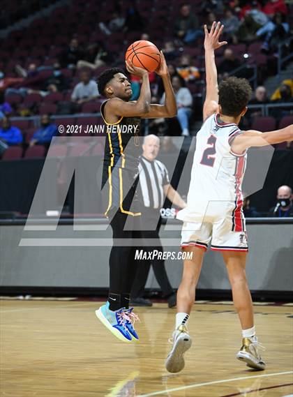 Thumbnail 1 in Oak Cliff Faith Family Academy vs. Liberty (Tarkanian Classic) photogallery.