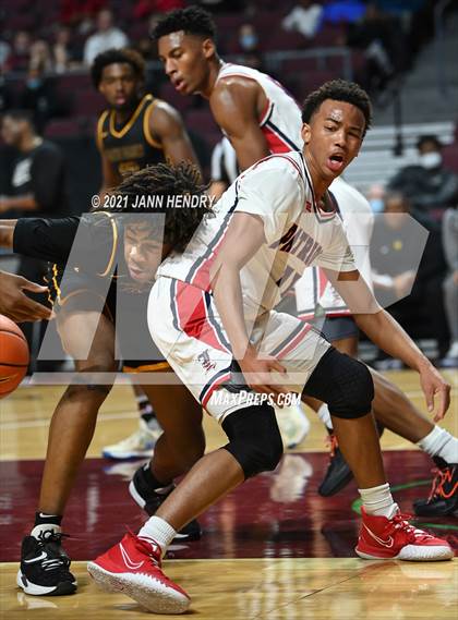 Thumbnail 3 in Oak Cliff Faith Family Academy vs. Liberty (Tarkanian Classic) photogallery.