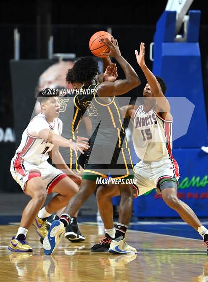 Thumbnail 3 in Oak Cliff Faith Family Academy vs. Liberty (Tarkanian Classic) photogallery.