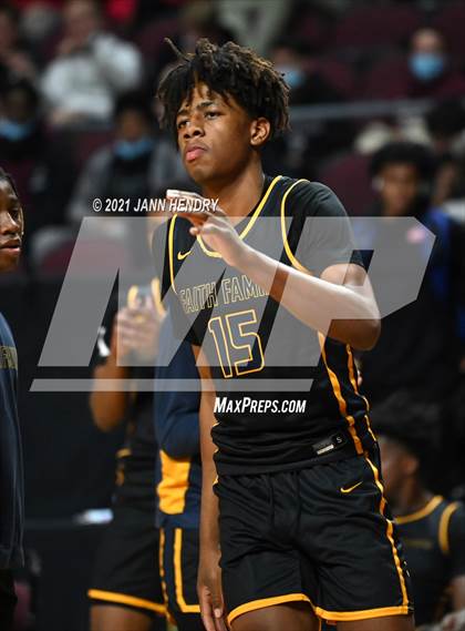 Thumbnail 2 in Oak Cliff Faith Family Academy vs. Liberty (Tarkanian Classic) photogallery.