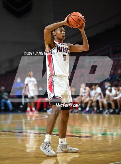 Thumbnail 2 in Oak Cliff Faith Family Academy vs. Liberty (Tarkanian Classic) photogallery.