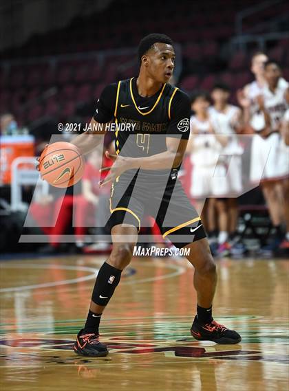Thumbnail 3 in Oak Cliff Faith Family Academy vs. Liberty (Tarkanian Classic) photogallery.