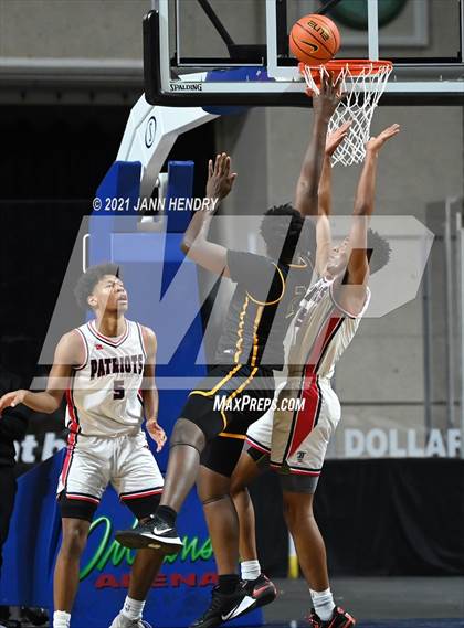 Thumbnail 2 in Oak Cliff Faith Family Academy vs. Liberty (Tarkanian Classic) photogallery.