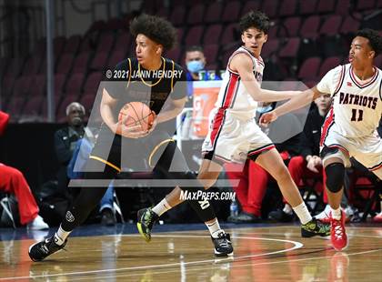 Thumbnail 3 in Oak Cliff Faith Family Academy vs. Liberty (Tarkanian Classic) photogallery.