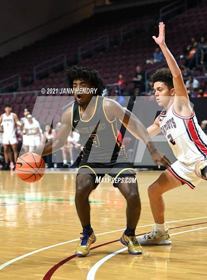 Thumbnail 3 in Oak Cliff Faith Family Academy vs. Liberty (Tarkanian Classic) photogallery.
