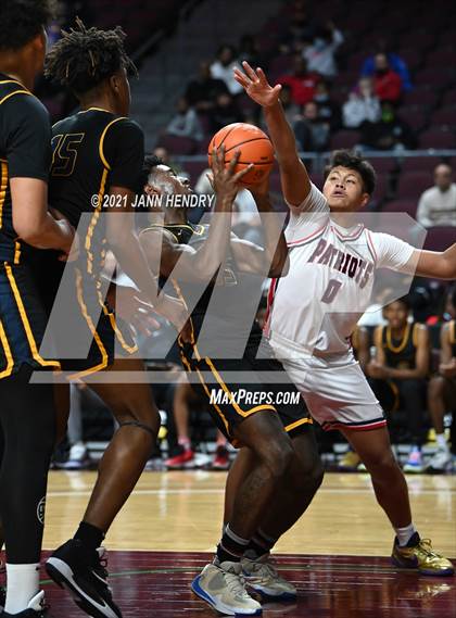 Thumbnail 2 in Oak Cliff Faith Family Academy vs. Liberty (Tarkanian Classic) photogallery.