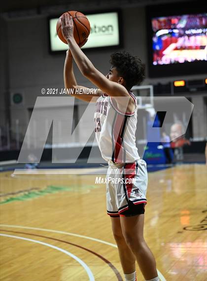 Thumbnail 1 in Oak Cliff Faith Family Academy vs. Liberty (Tarkanian Classic) photogallery.