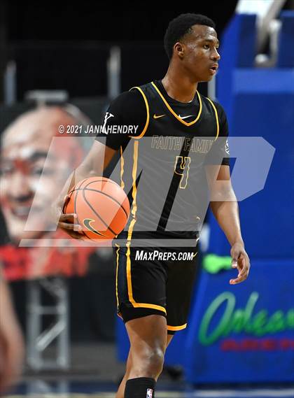 Thumbnail 3 in Oak Cliff Faith Family Academy vs. Liberty (Tarkanian Classic) photogallery.