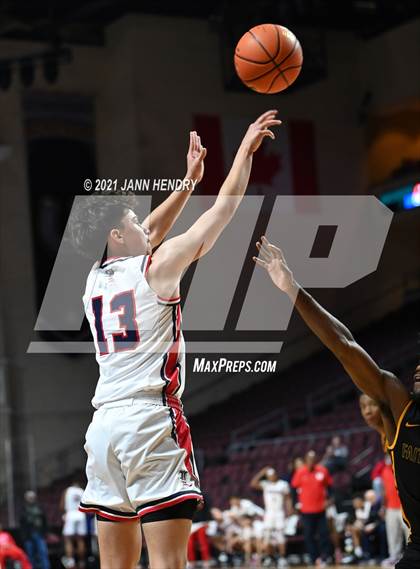 Thumbnail 3 in Oak Cliff Faith Family Academy vs. Liberty (Tarkanian Classic) photogallery.