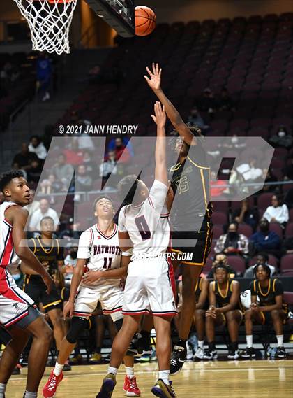 Thumbnail 2 in Oak Cliff Faith Family Academy vs. Liberty (Tarkanian Classic) photogallery.