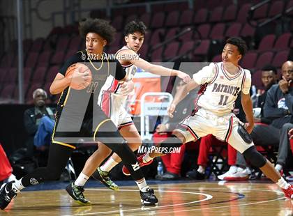 Thumbnail 2 in Oak Cliff Faith Family Academy vs. Liberty (Tarkanian Classic) photogallery.