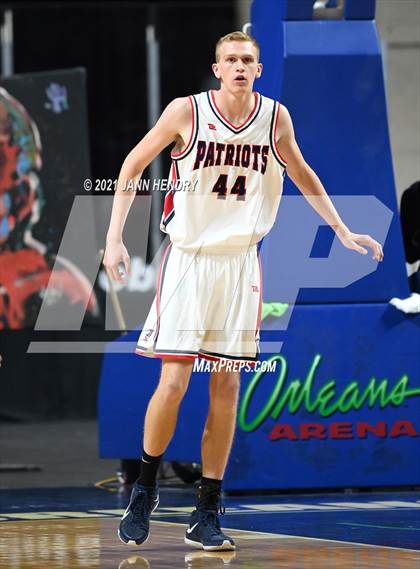 Thumbnail 3 in Oak Cliff Faith Family Academy vs. Liberty (Tarkanian Classic) photogallery.