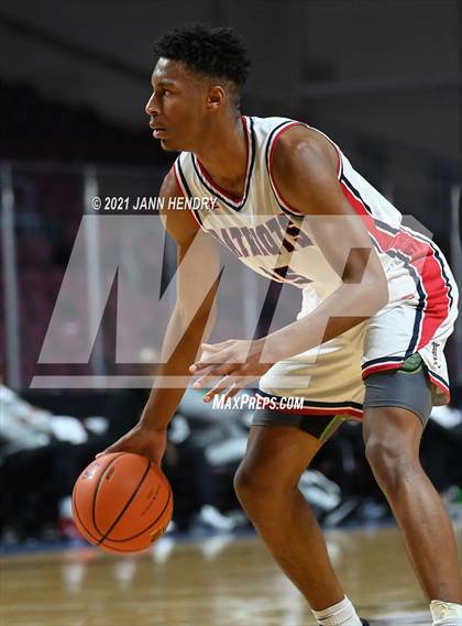 Thumbnail 2 in Oak Cliff Faith Family Academy vs. Liberty (Tarkanian Classic) photogallery.