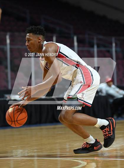 Thumbnail 2 in Oak Cliff Faith Family Academy vs. Liberty (Tarkanian Classic) photogallery.