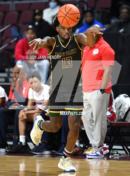 Thumbnail 2 in Oak Cliff Faith Family Academy vs. Liberty (Tarkanian Classic) photogallery.