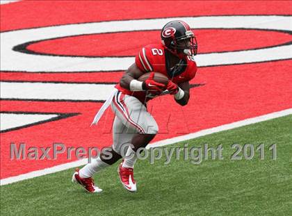Thumbnail 2 in Camden County vs. Glenville (Kirk Herbstreit National Kickoff Classic) photogallery.