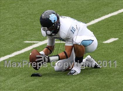 Thumbnail 3 in Camden County vs. Glenville (Kirk Herbstreit National Kickoff Classic) photogallery.