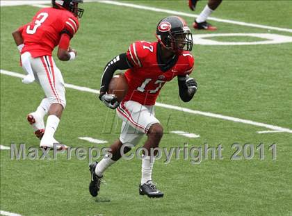 Thumbnail 1 in Camden County vs. Glenville (Kirk Herbstreit National Kickoff Classic) photogallery.