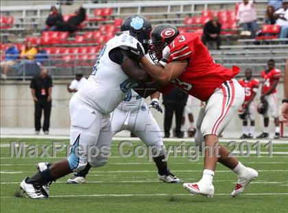 Thumbnail 3 in Camden County vs. Glenville (Kirk Herbstreit National Kickoff Classic) photogallery.