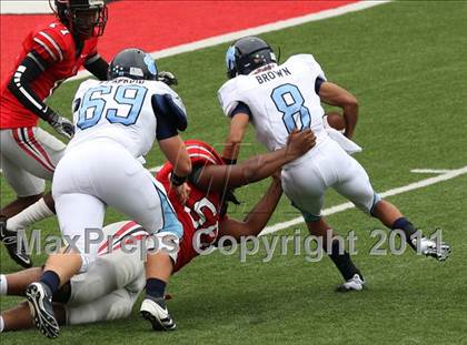 Thumbnail 2 in Camden County vs. Glenville (Kirk Herbstreit National Kickoff Classic) photogallery.