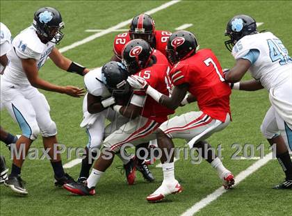 Thumbnail 2 in Camden County vs. Glenville (Kirk Herbstreit National Kickoff Classic) photogallery.