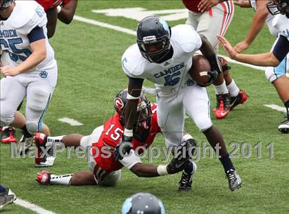 Thumbnail 2 in Camden County vs. Glenville (Kirk Herbstreit National Kickoff Classic) photogallery.