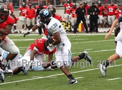 Thumbnail 2 in Camden County vs. Glenville (Kirk Herbstreit National Kickoff Classic) photogallery.