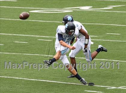 Thumbnail 1 in Camden County vs. Glenville (Kirk Herbstreit National Kickoff Classic) photogallery.