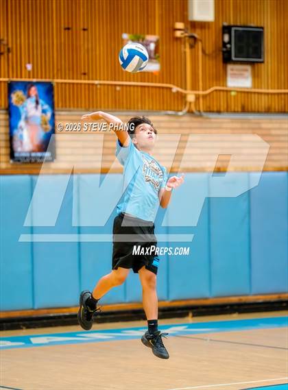 Thumbnail 3 in JV: Johnson @ Burbank photogallery.