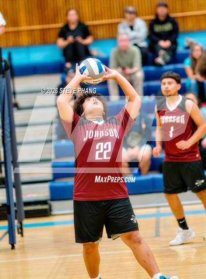 Thumbnail 1 in JV: Johnson @ Burbank photogallery.