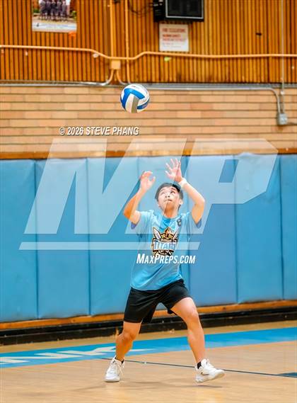 Thumbnail 2 in JV: Johnson @ Burbank photogallery.