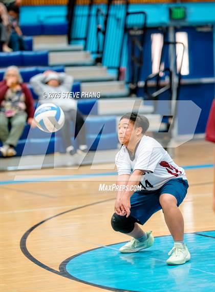 Thumbnail 3 in JV: Johnson @ Burbank photogallery.