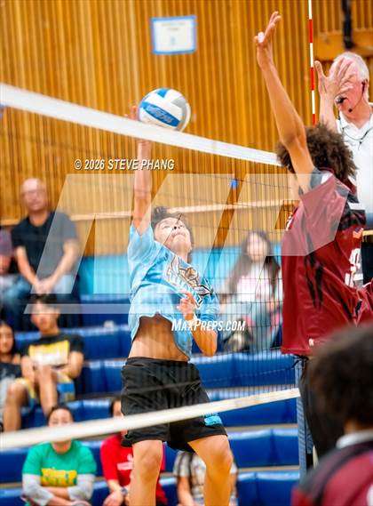Thumbnail 2 in JV: Johnson @ Burbank photogallery.