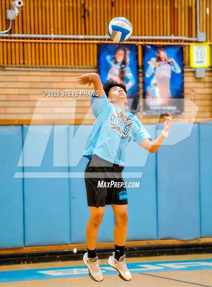 Thumbnail 1 in JV: Johnson @ Burbank photogallery.