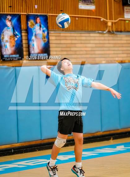 Thumbnail 2 in JV: Johnson @ Burbank photogallery.