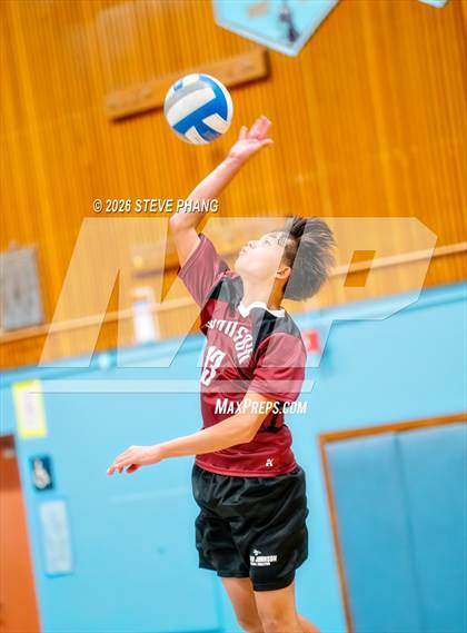 Thumbnail 3 in JV: Johnson @ Burbank photogallery.