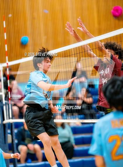 Thumbnail 1 in JV: Johnson @ Burbank photogallery.