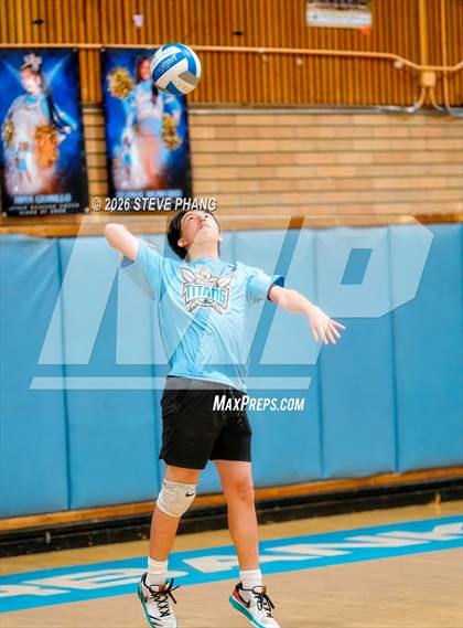 Thumbnail 1 in JV: Johnson @ Burbank photogallery.
